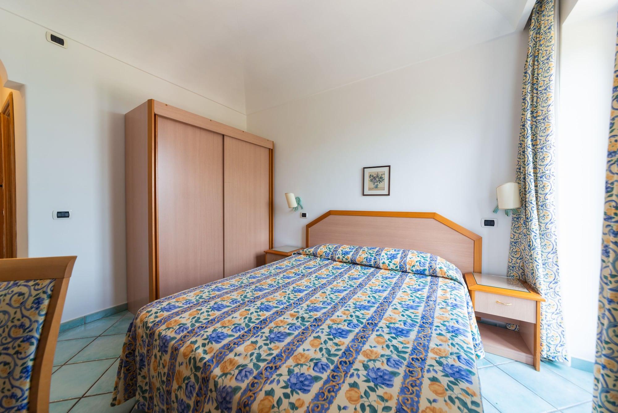 La Capannina - Hotel & Apartments Ischia Bagian luar foto