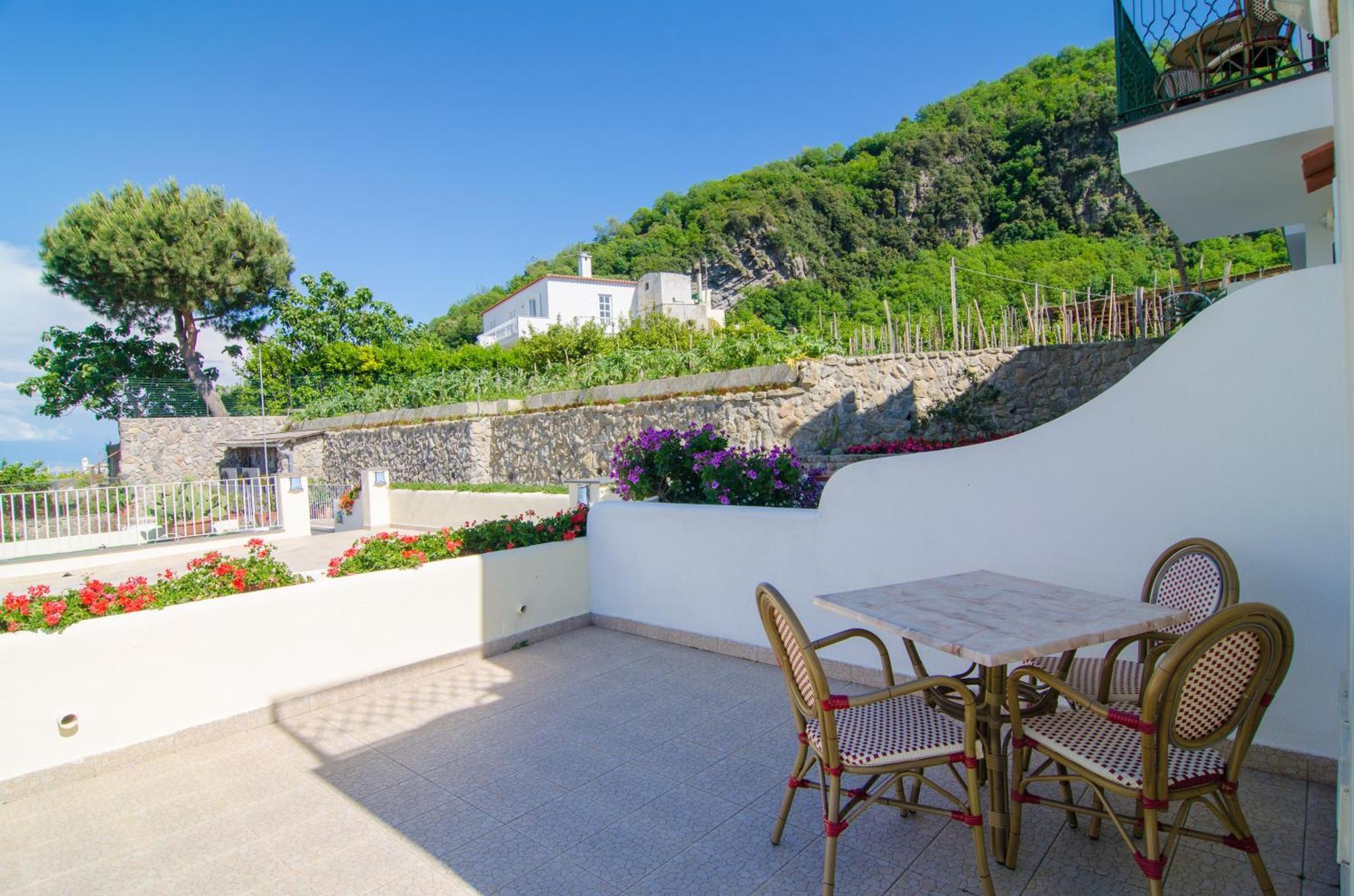 La Capannina - Hotel & Apartments Ischia Bagian luar foto