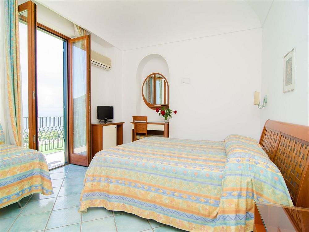 La Capannina - Hotel & Apartments Ischia Bagian luar foto